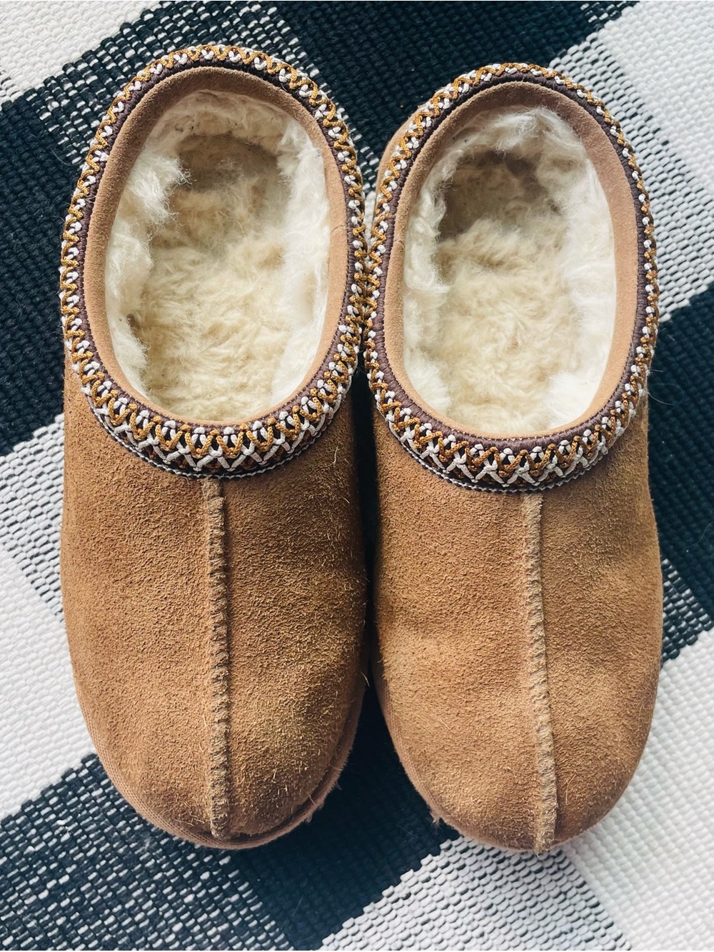 UGG Chestnut Suede Shearling-Lined Youth Slip-On Slippers- Tasman - Picture 7 of 7